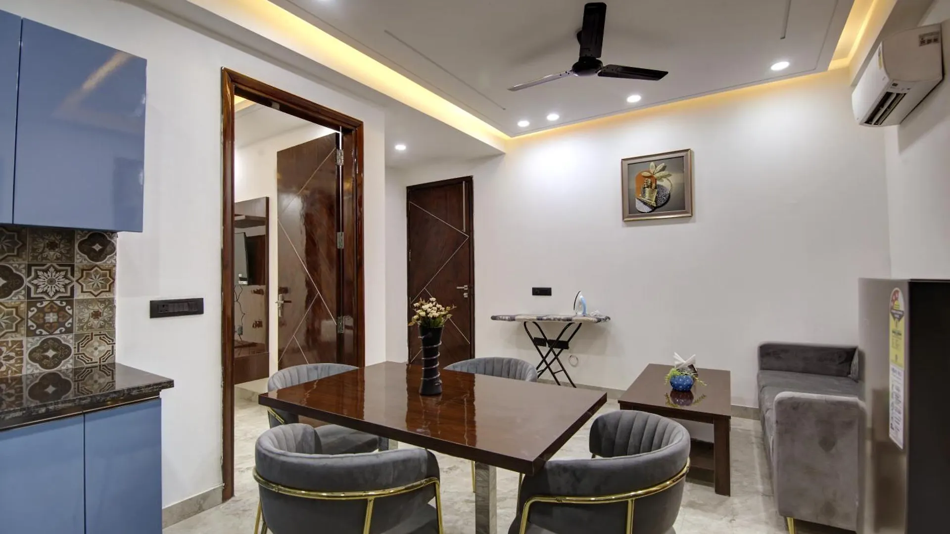 גורגאון Limewood Stay - Millennium Huda City Center הודו