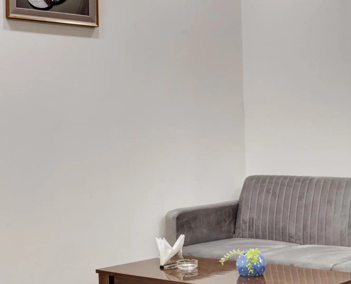 גורגאון Limewood Stay - Millennium Huda City Center 0*,  הודו