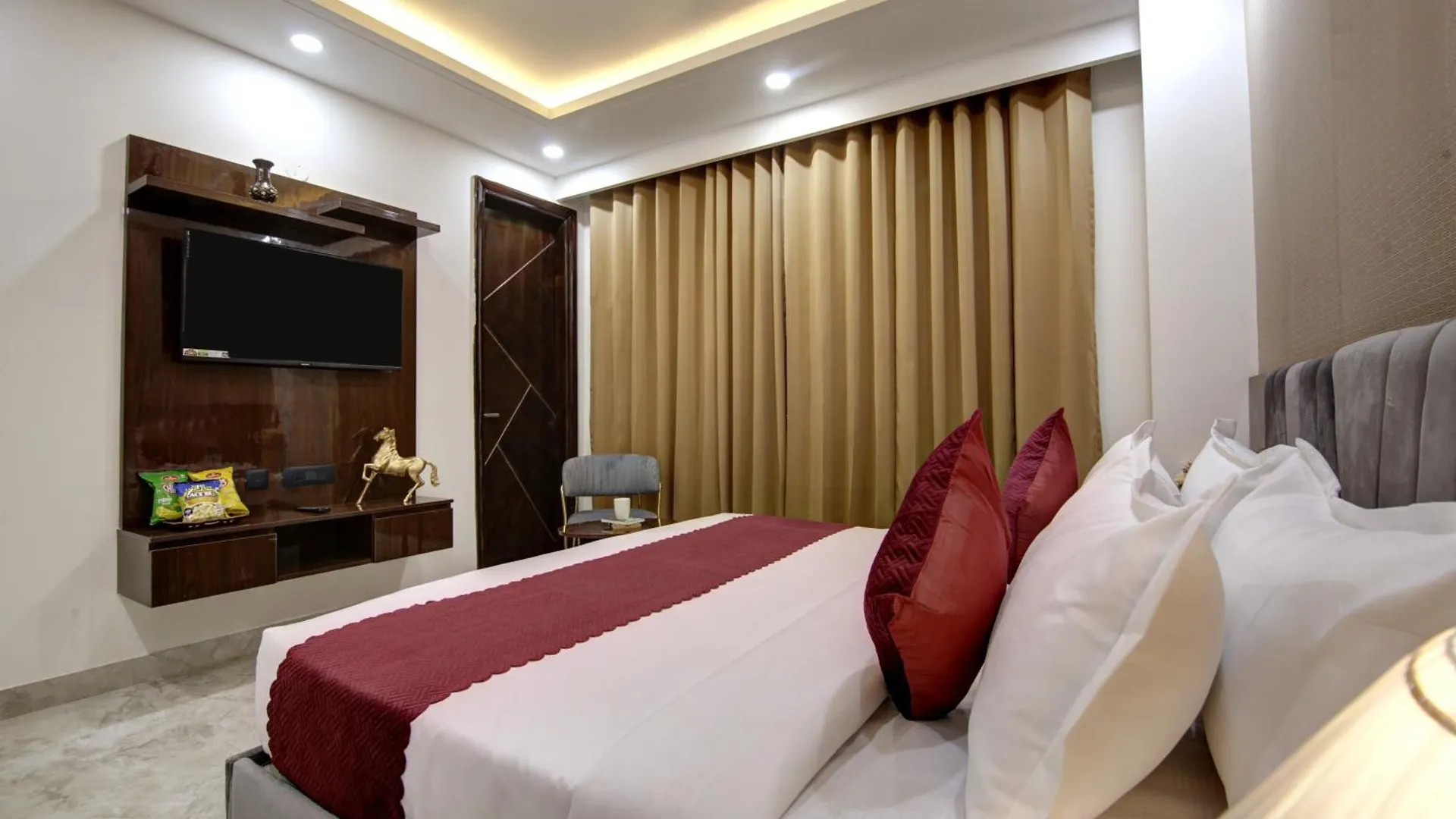 גורגאון Limewood Stay - Millennium Huda City Center